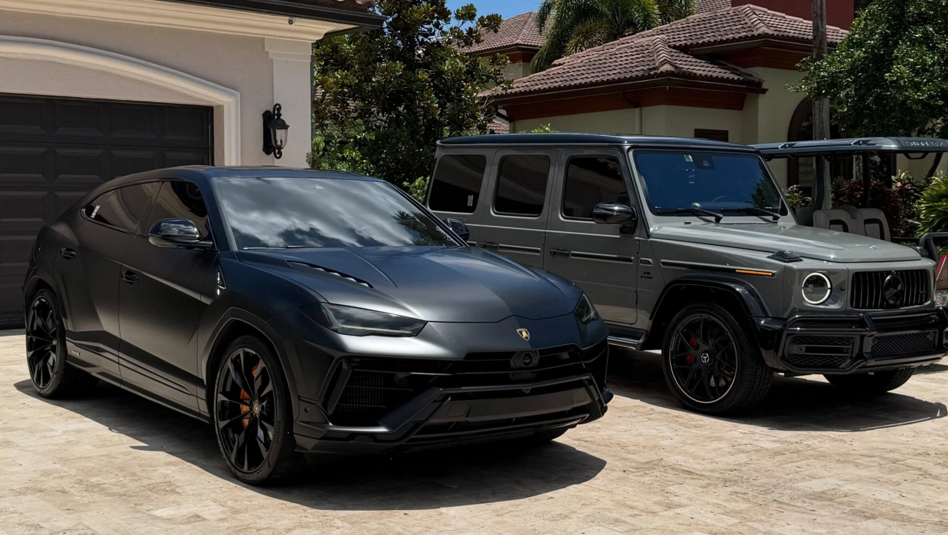 Car Wraps and Chrome Delete Services Pembroke Pines, FL